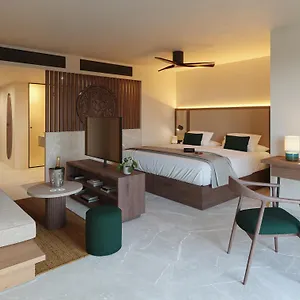 5* Hotel Purobeach